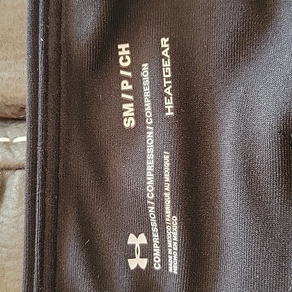 Under Armour Compression Shorts Size Small - Picture 3 of 3